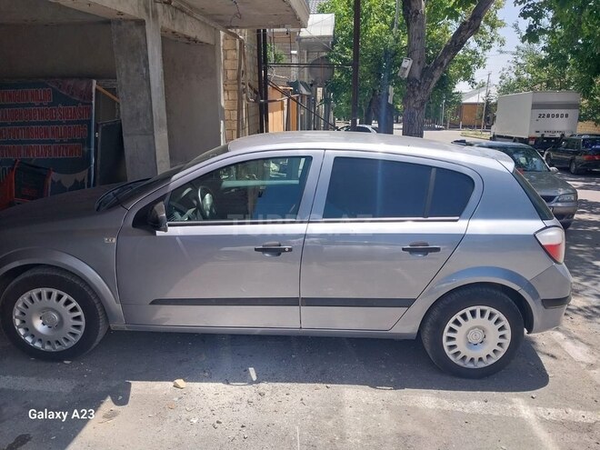 Opel Astra 2005, 214,000 km - 1.4 l - Şamaxı