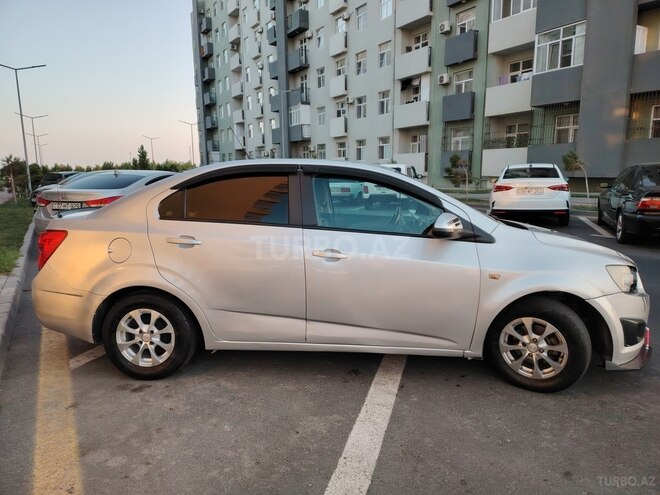 Chevrolet Aveo-6