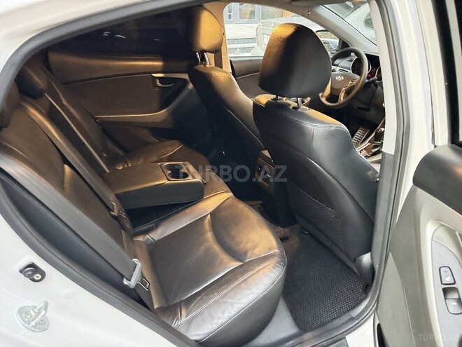 Hyundai Elantra 2014, 198,071 km - 1.8 l - Bakı