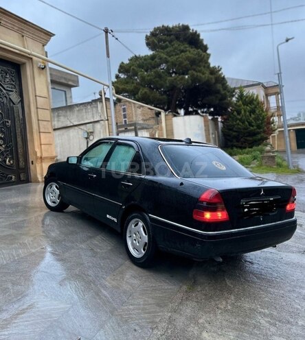 Mercedes C 180-4