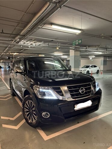 Nissan Patrol 2018, 170,000 km - 5.6 l - Bakı