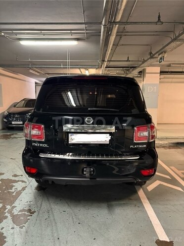 Nissan Patrol 2018, 170,000 km - 5.6 l - Bakı