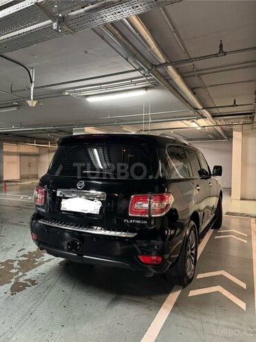 Nissan Patrol 2018, 170,000 km - 5.6 l - Bakı