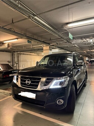 Nissan Patrol 2018, 170,000 km - 5.6 l - Bakı
