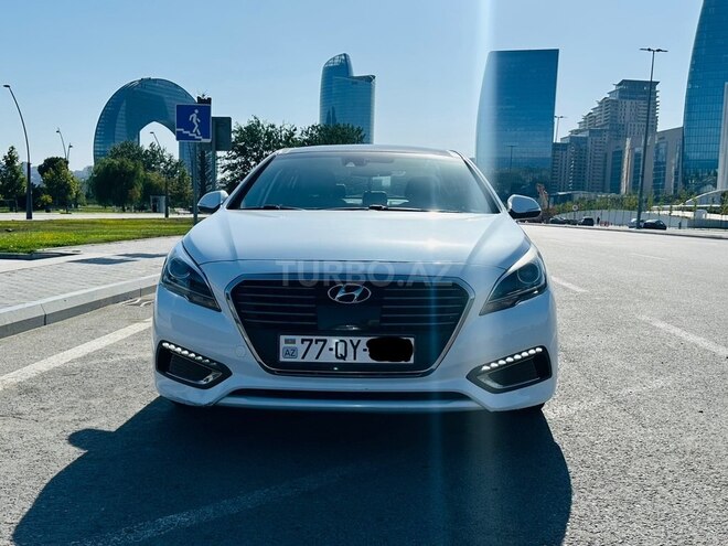 Hyundai Sonata-1