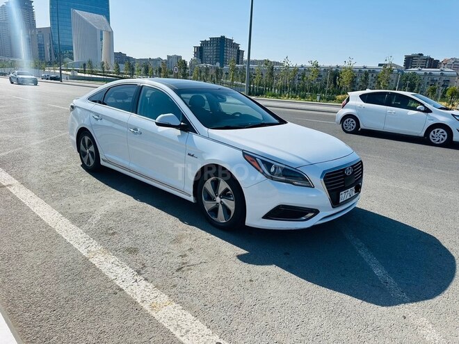 Hyundai Sonata-3