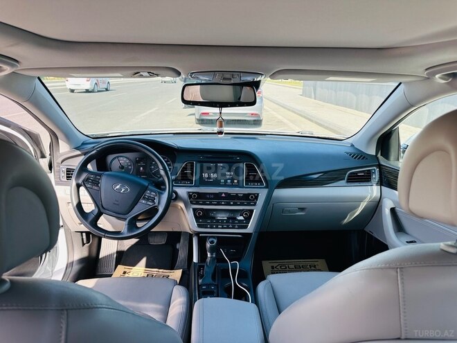 Hyundai Sonata-9