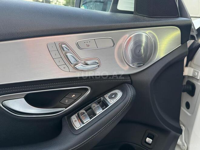 Mercedes C 300-10