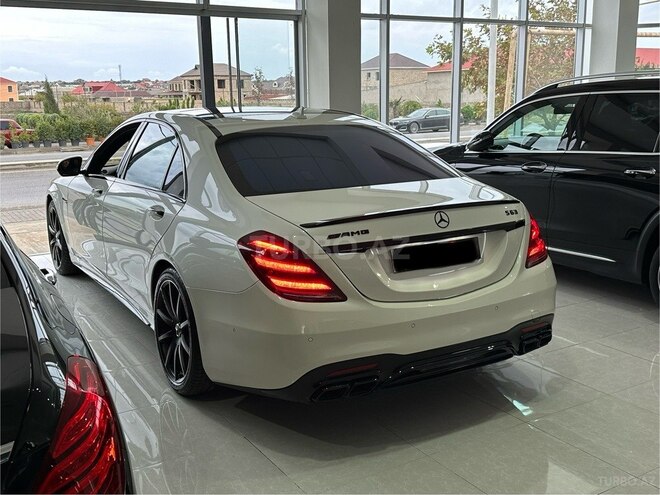 Mercedes  2015, 118,500 km - 5.5 l - Bakı