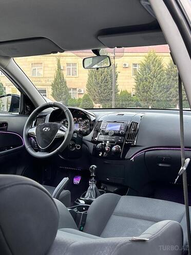 Hyundai i30 2009, 190,000 km - 1.6 l - İmişli