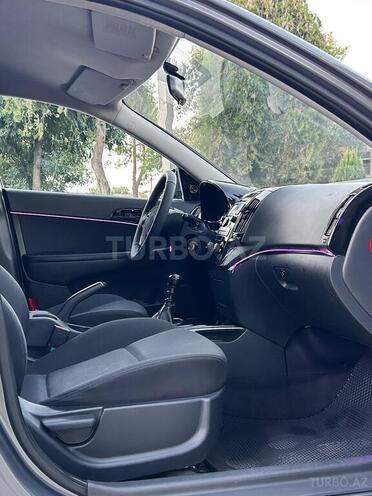 Hyundai i30 2009, 190,000 km - 1.6 l - İmişli