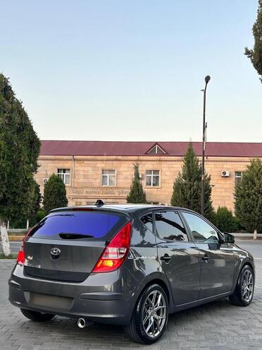 Hyundai i30 2009, 190,000 km - 1.6 l - İmişli