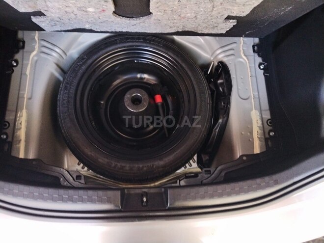 Toyota Aqua 2018, 105,000 km - 1.5 l - Bakı