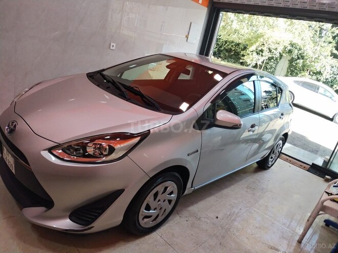 Toyota Aqua 2018, 105,000 km - 1.5 l - Bakı