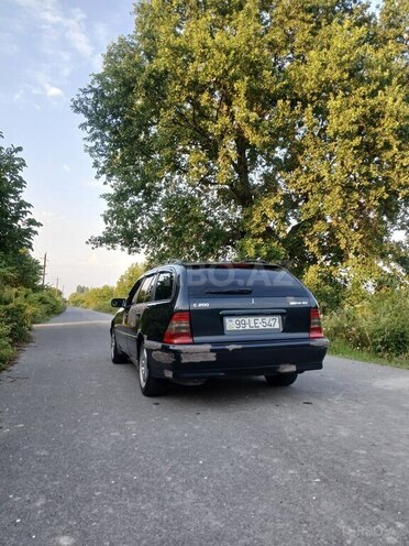 Mercedes C 200 1999, 552,417 km - 2.0 л - Zaqatala