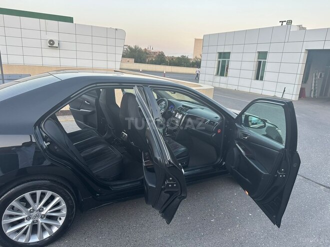 Toyota Camry-3