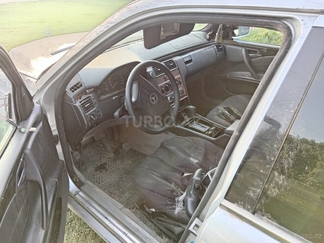 Mercedes E 220 d 1996, 352,000 km - 2.2 l - İmişli