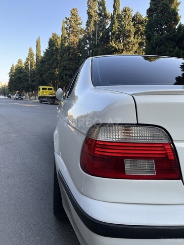 BMW 525 2001, 291,959 km - 2.5 l - Sumqayıt