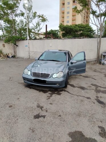 Mercedes C 180 2004, 280,000 km - 1.8 l - Bakı