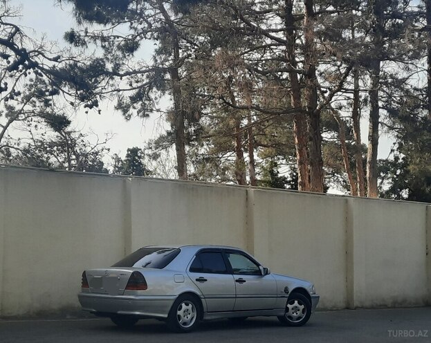 Mercedes C 200 2000, 503,212 km - 2.0 л - Bakı