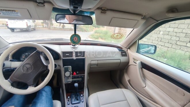 Mercedes C 230 1998, 327,000 km - 2.3 л - Bakı