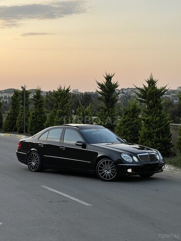 Mercedes E 240 2003, 257,000 km - 2.6 l - Bakı