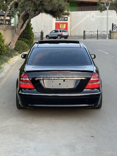 Mercedes E 240 2003, 257,000 km - 2.6 l - Bakı