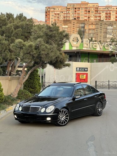 Mercedes E 240 2003, 257,000 km - 2.6 l - Bakı