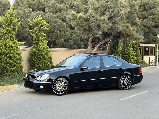 Mercedes E 240 2003, 257,000 km - 2.6 l - Bakı