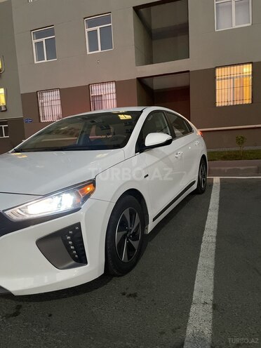 Hyundai IONIQ-4