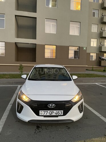 Hyundai IONIQ-15