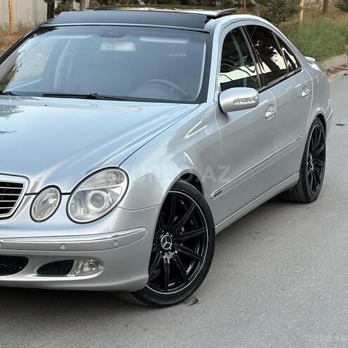 Mercedes E 240 2002, 234,000 km - 2.6 l - Bakı