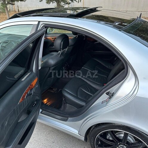 Mercedes E 240 2002, 234,000 km - 2.6 l - Bakı