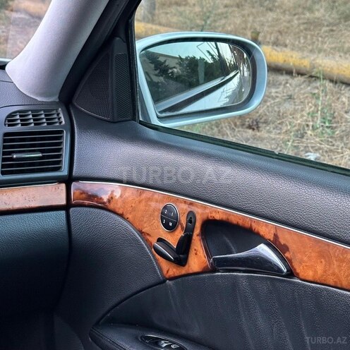 Mercedes E 240 2002, 234,000 km - 2.6 l - Bakı