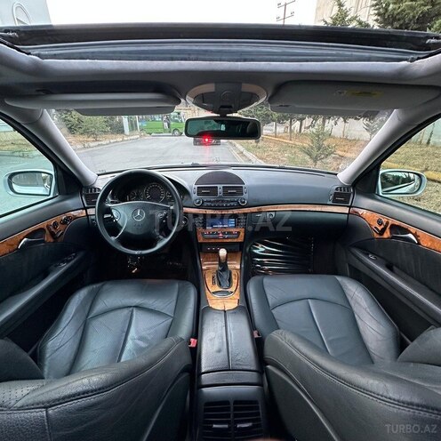 Mercedes E 240 2002, 234,000 km - 2.6 l - Bakı