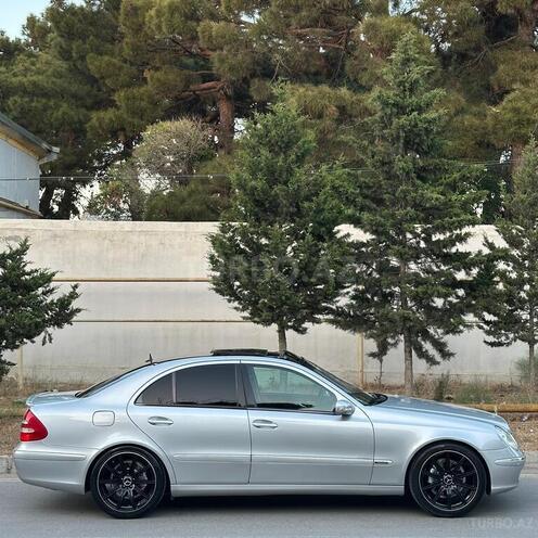 Mercedes E 240 2002, 234,000 km - 2.6 l - Bakı