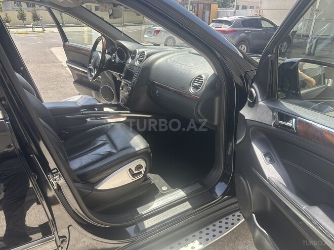 Mercedes GL 550-9