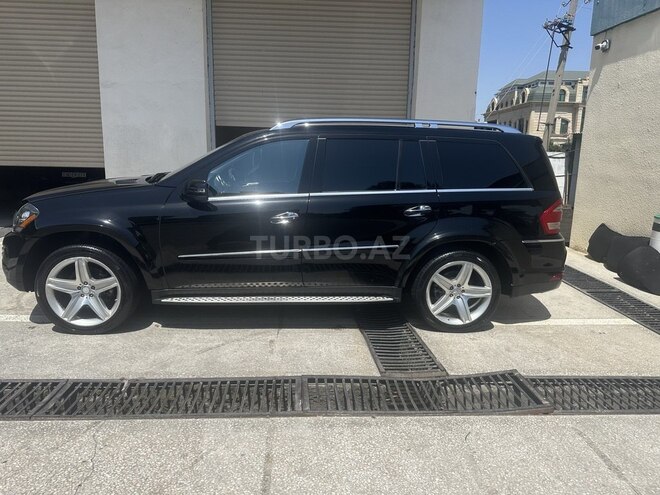 Mercedes GL 550-3