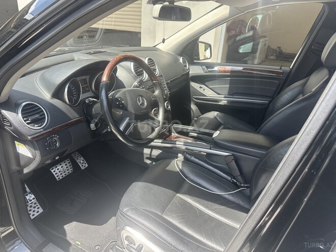Mercedes GL 550-5