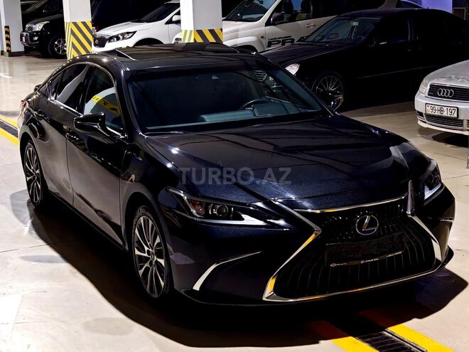 Lexus ES 300h-1