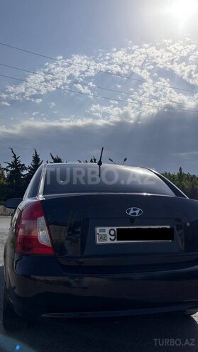 Hyundai Accent-3