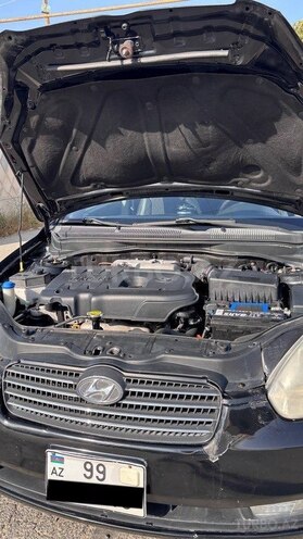 Hyundai Accent-5