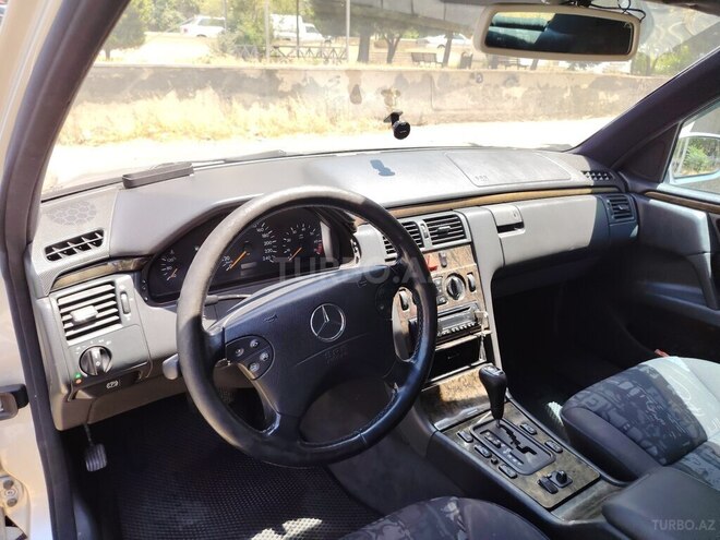 Mercedes E 200 1998, 438,883 km - 2.0 л - Bakı