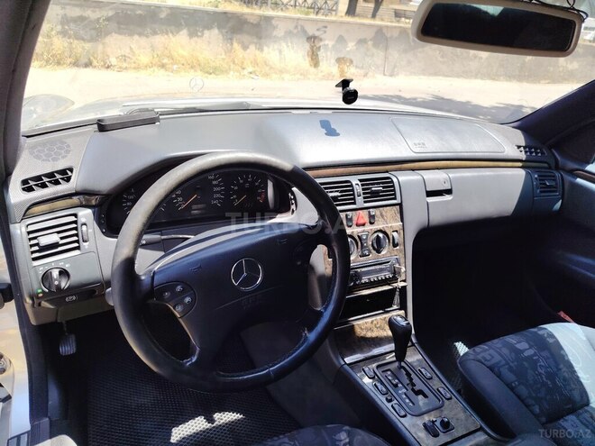Mercedes E 200 1998, 438,883 km - 2.0 л - Bakı