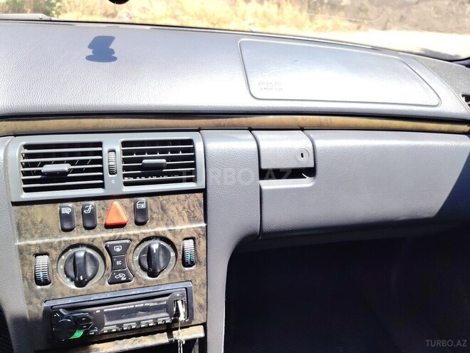 Mercedes E 200 1998, 438,883 km - 2.0 л - Bakı