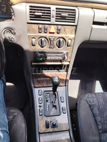 Mercedes E 200 1998, 438,883 km - 2.0 л - Bakı