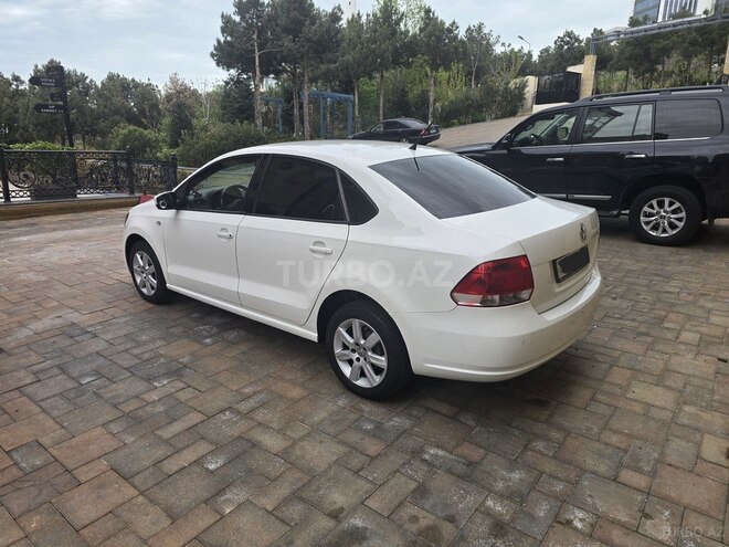 Volkswagen Polo 2013, 257,000 km - 1.6 l - Bakı