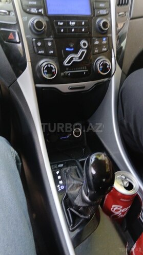 Hyundai Sonata-9