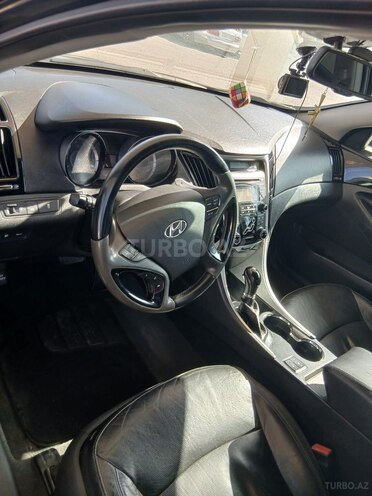 Hyundai Sonata-5