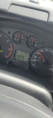 Ford Transit-13